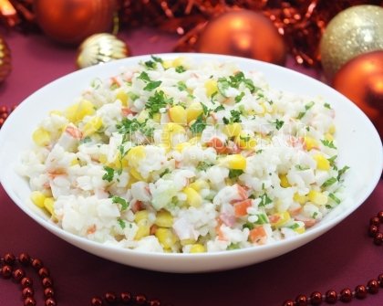 Салат с крабовыми палочками