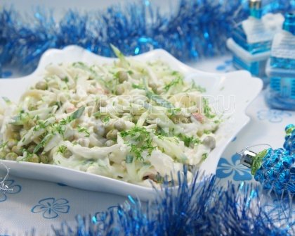 Салат с кальмарами и огурцом
